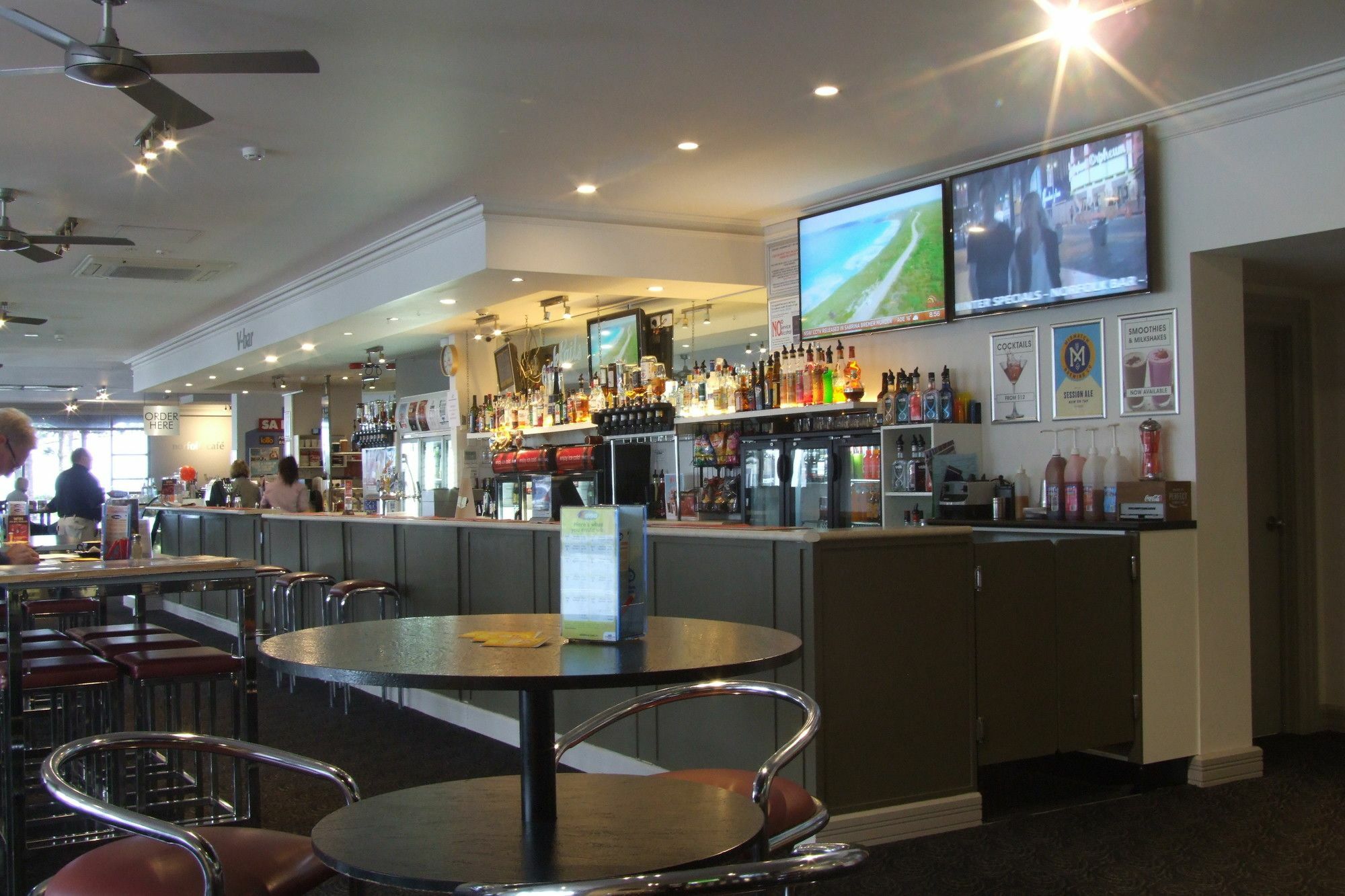 Nightcap At Hotel Victor Victor Harbor Exterior photo